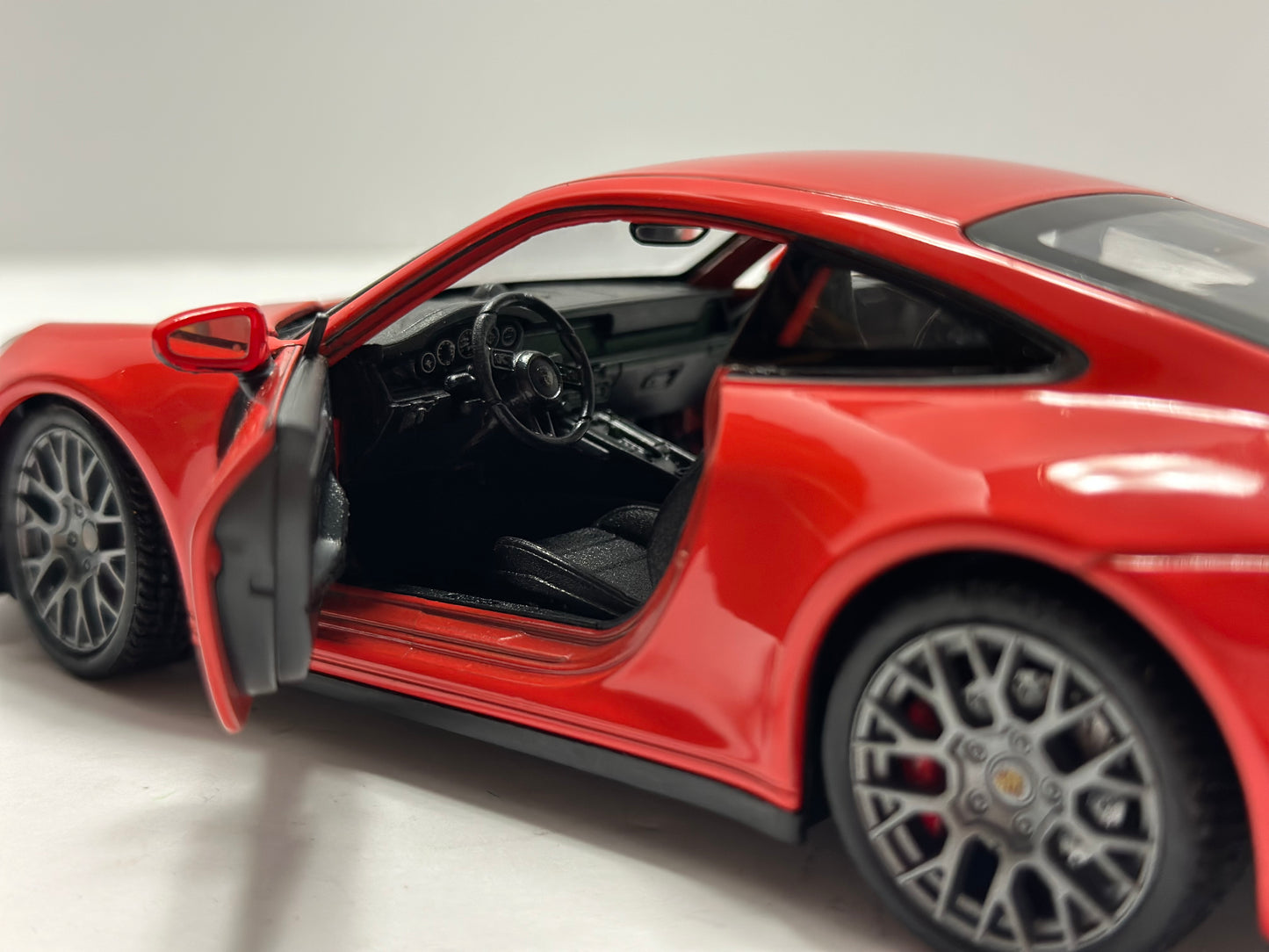 Welly 1:24 2020 Porsche 911 Carrera 4S Alloy Sports Car Model Diecast Red