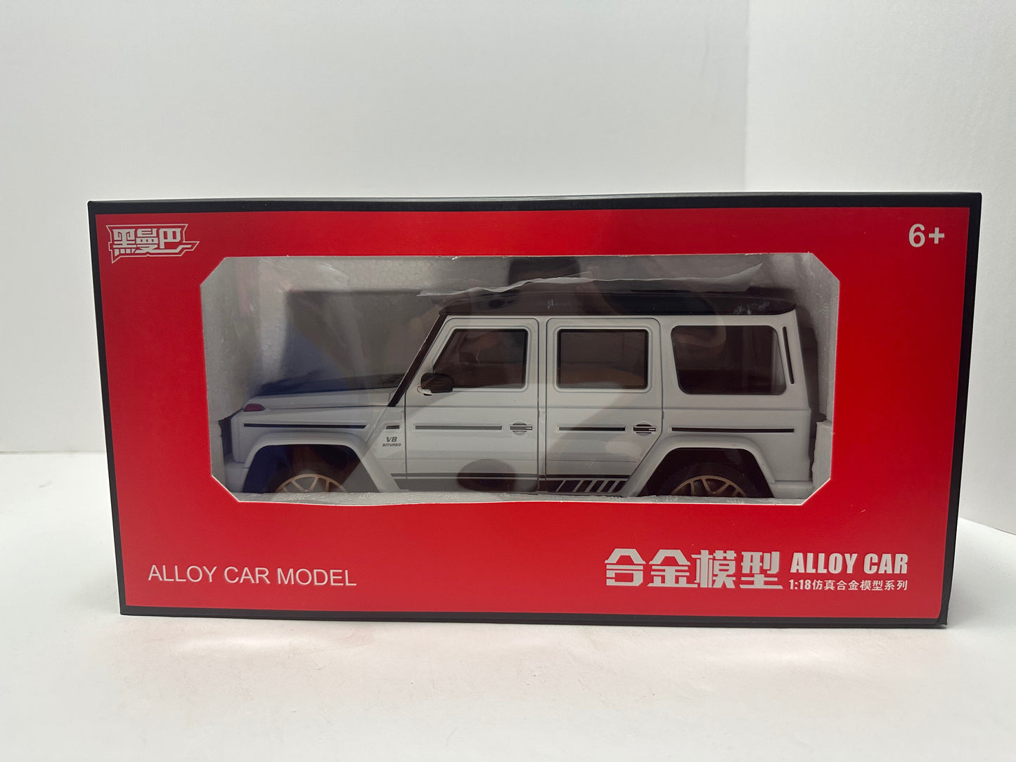 1:18 2015 Mercedes-benz G-Class G63 Diecast TWO Tone White Black With LED Lighs