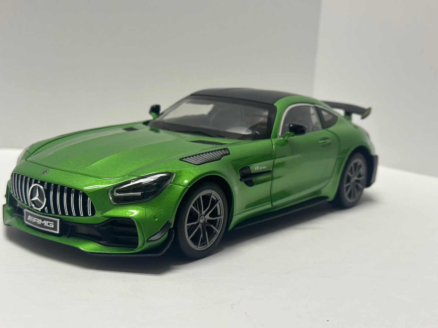 1:18 Mercedes-Benz GT-R Diecast Green Metal with LED lights.