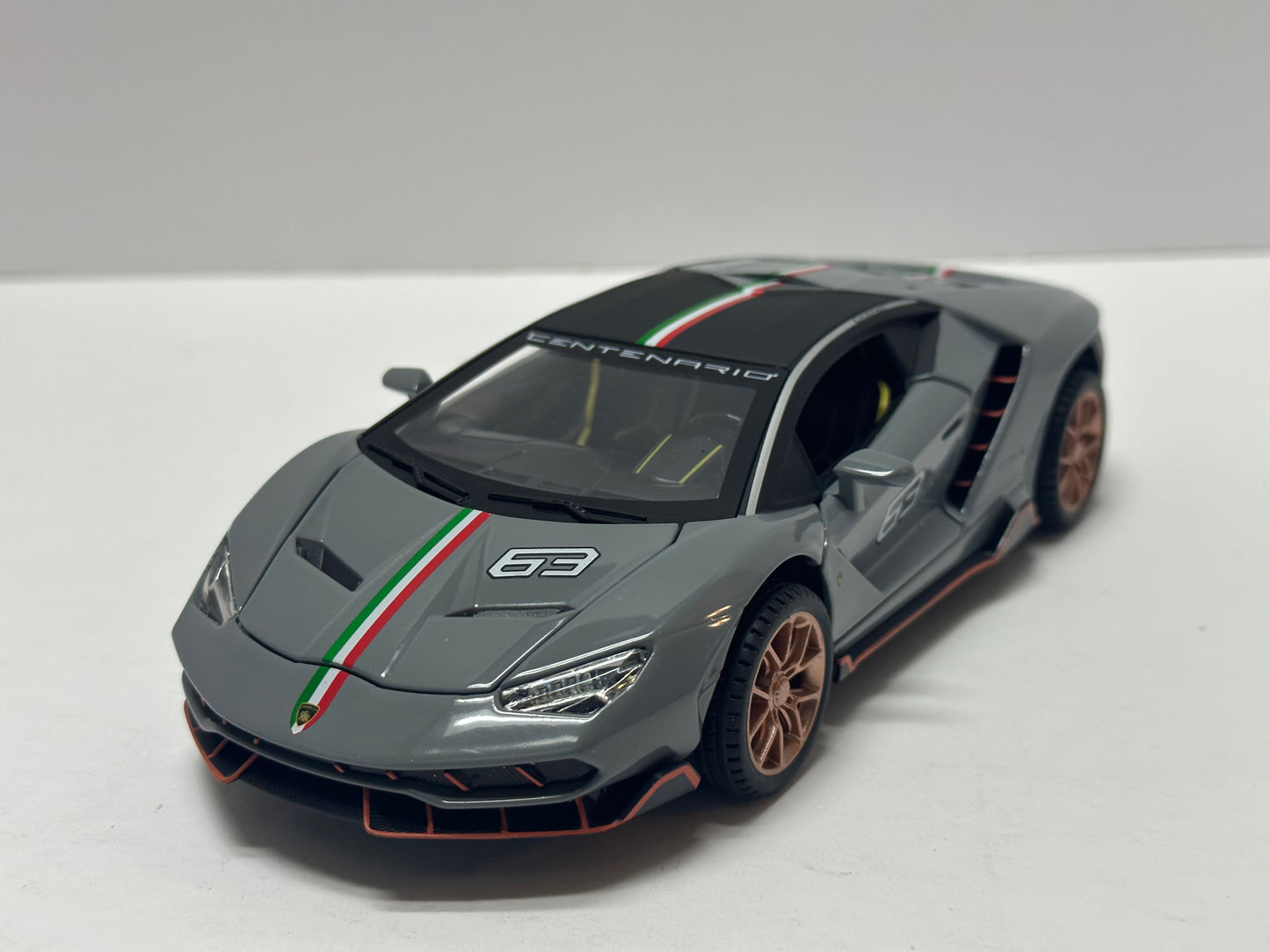 1:24 Lamborghini Centenario Diecast With Headlight & Taillight LED Gray