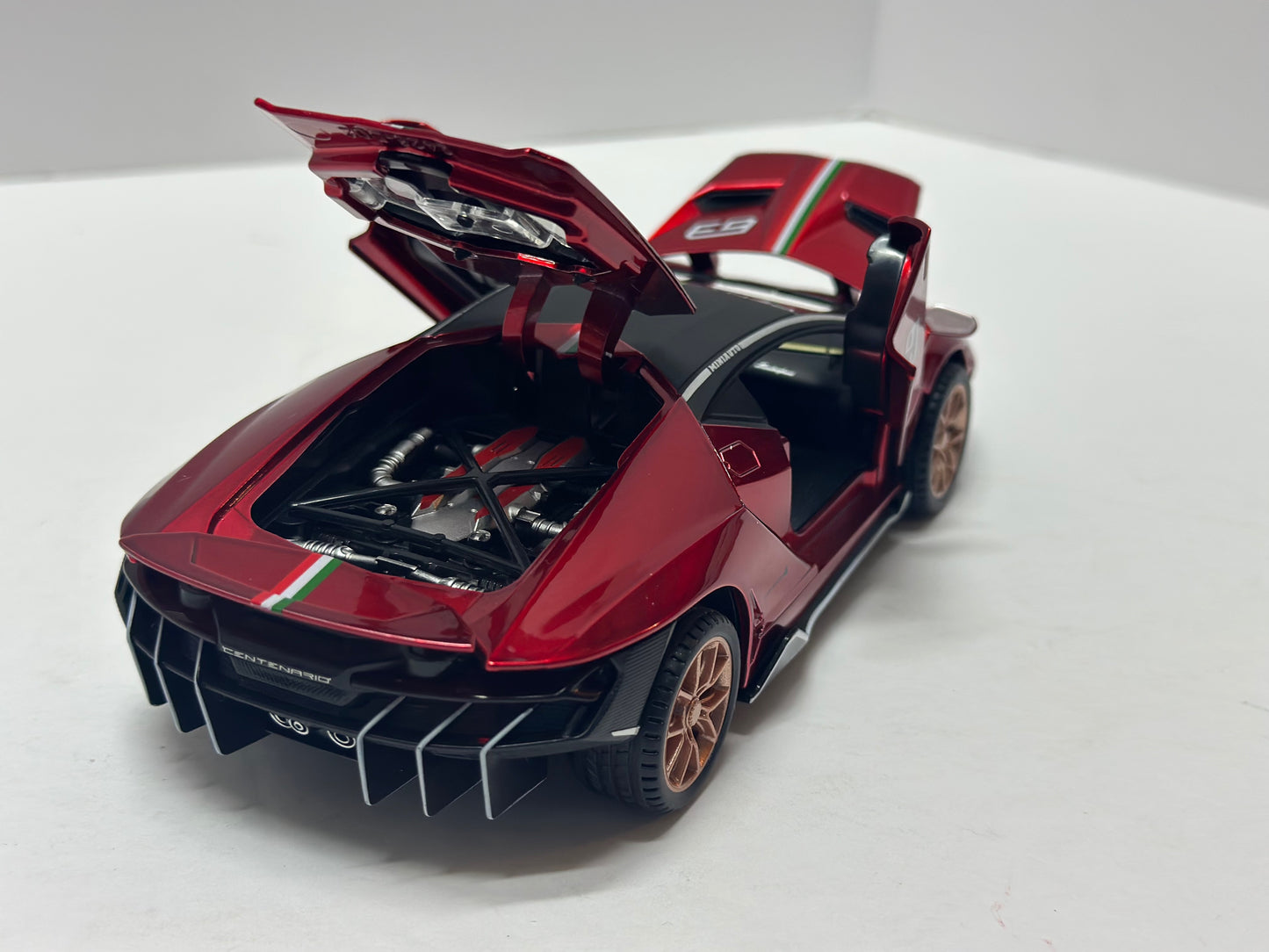 1:24 Lamborghini Centenario Diecast With Headlight & Taillight LED Red