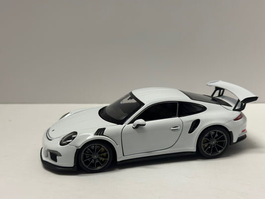 WELLY 1:24 SCALE 2016 Porsche 911 GT3 RS Diecast White