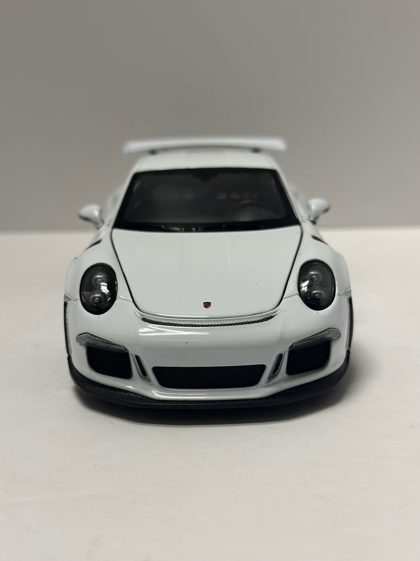 WELLY 1:24 SCALE 2016 Porsche 911 GT3 RS Diecast White