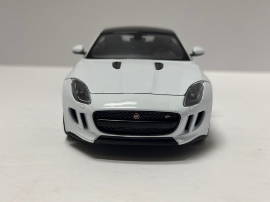 Welly 1:24 Jaguar F-type R Diecast White 24060W