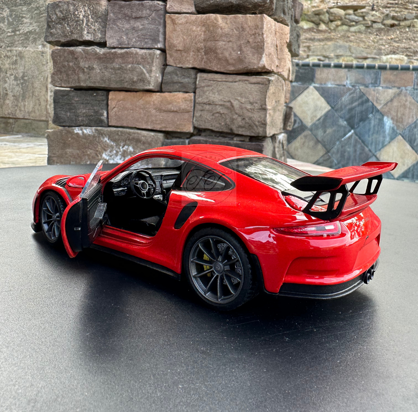 WELLY 1:24 SCALE 2019 PORSCHE 911 GT3 RS 991 RED