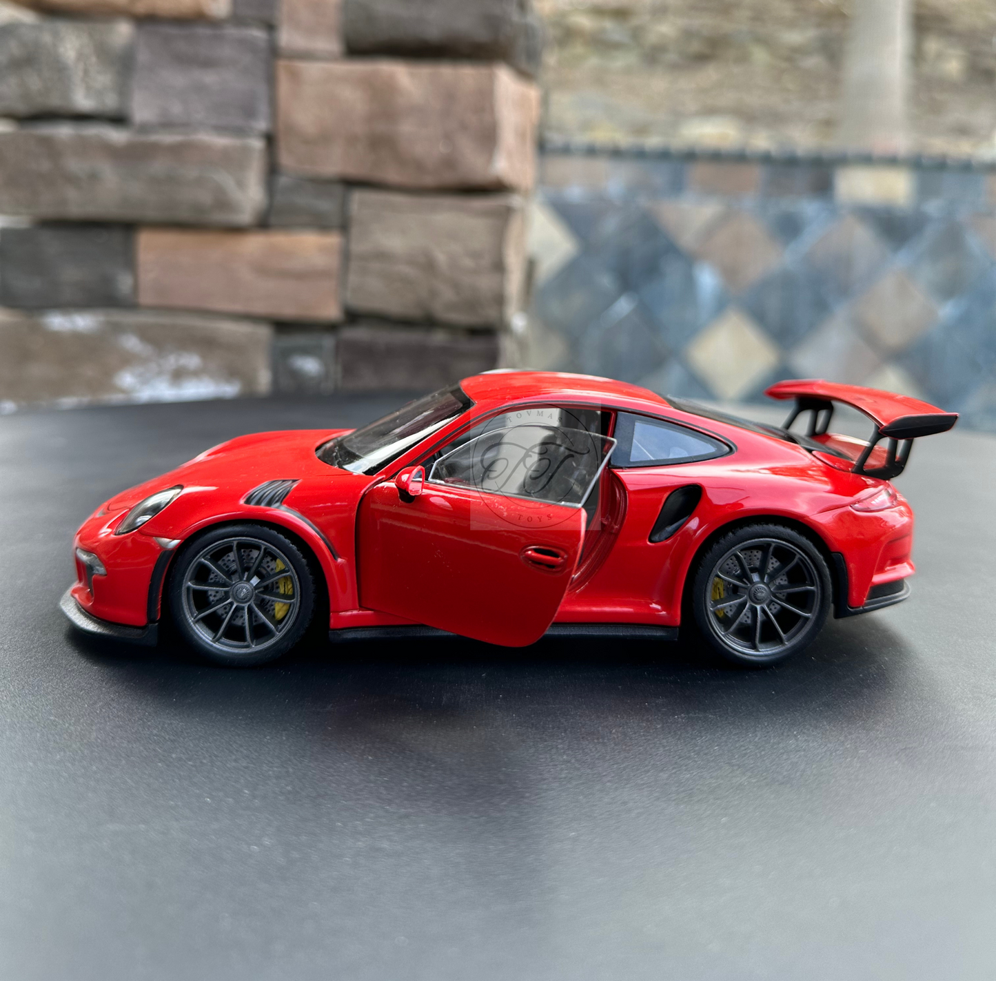 WELLY 1:24 SCALE 2019 PORSCHE 911 GT3 RS 991 RED