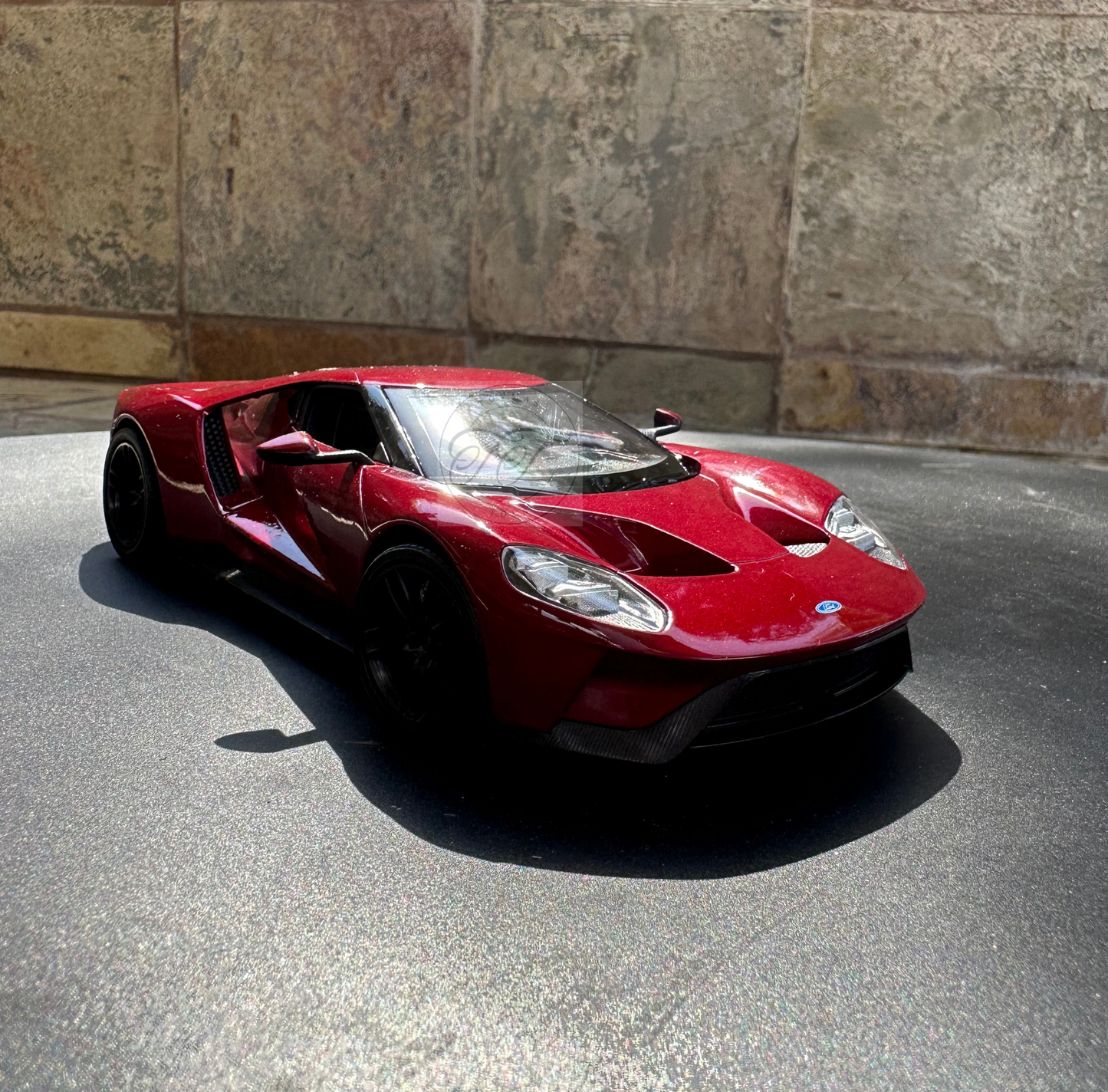 WELLY 1:24 SCALE 2017 FORD GT RED