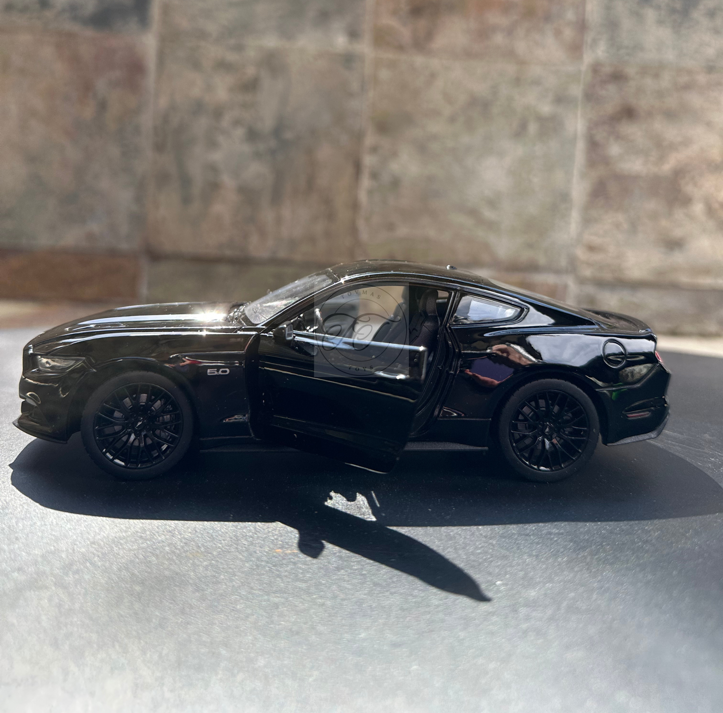 WELLY 1:24 SCALE 2015 FORD MUSTANG GT BLACK