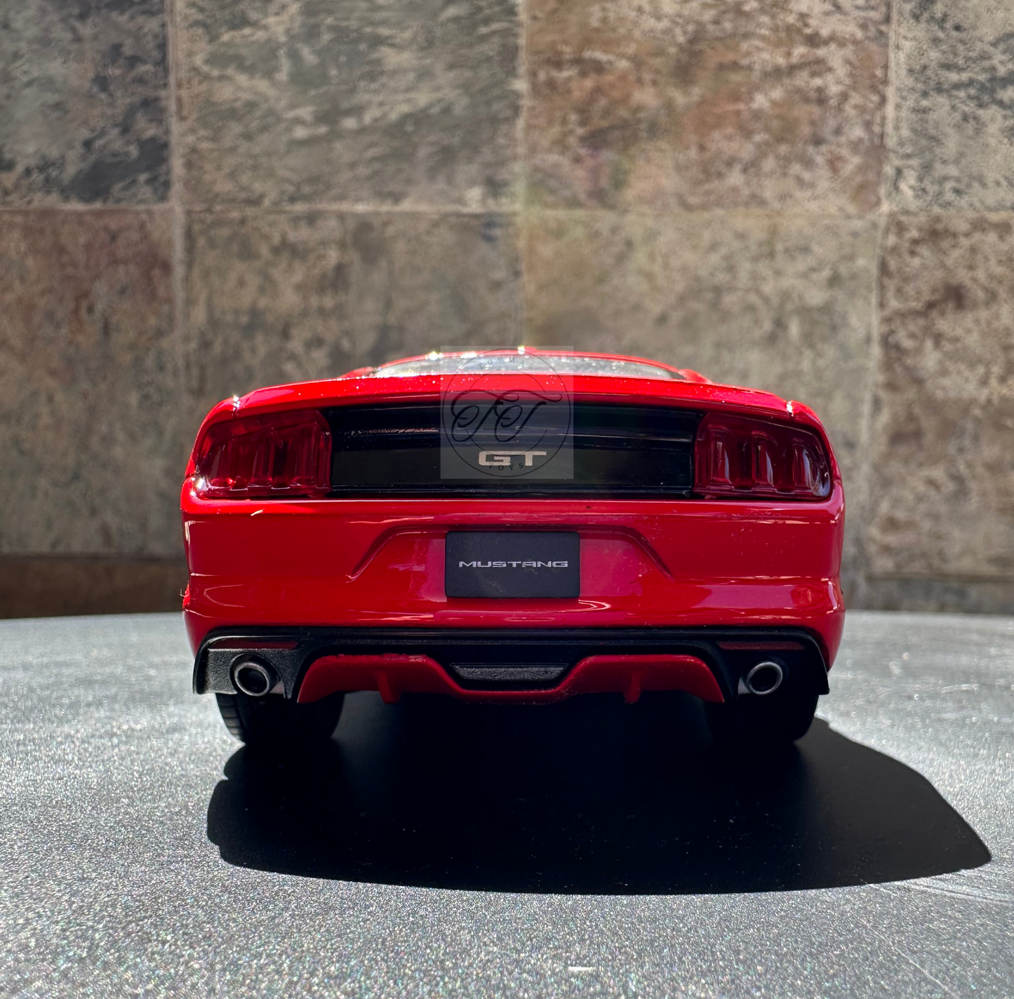 WELLY 1:24 SCALE 2015 FORD MUSTANG GT RED