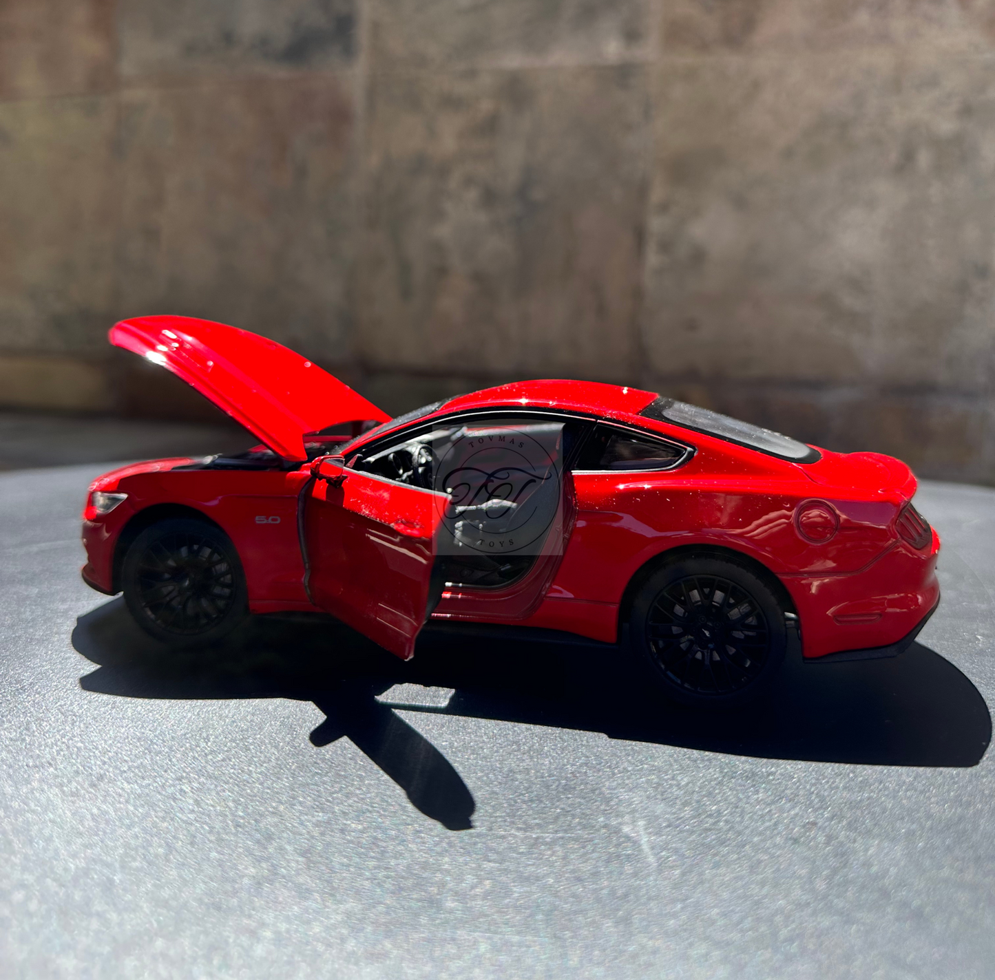 WELLY 1:24 SCALE 2015 FORD MUSTANG GT RED