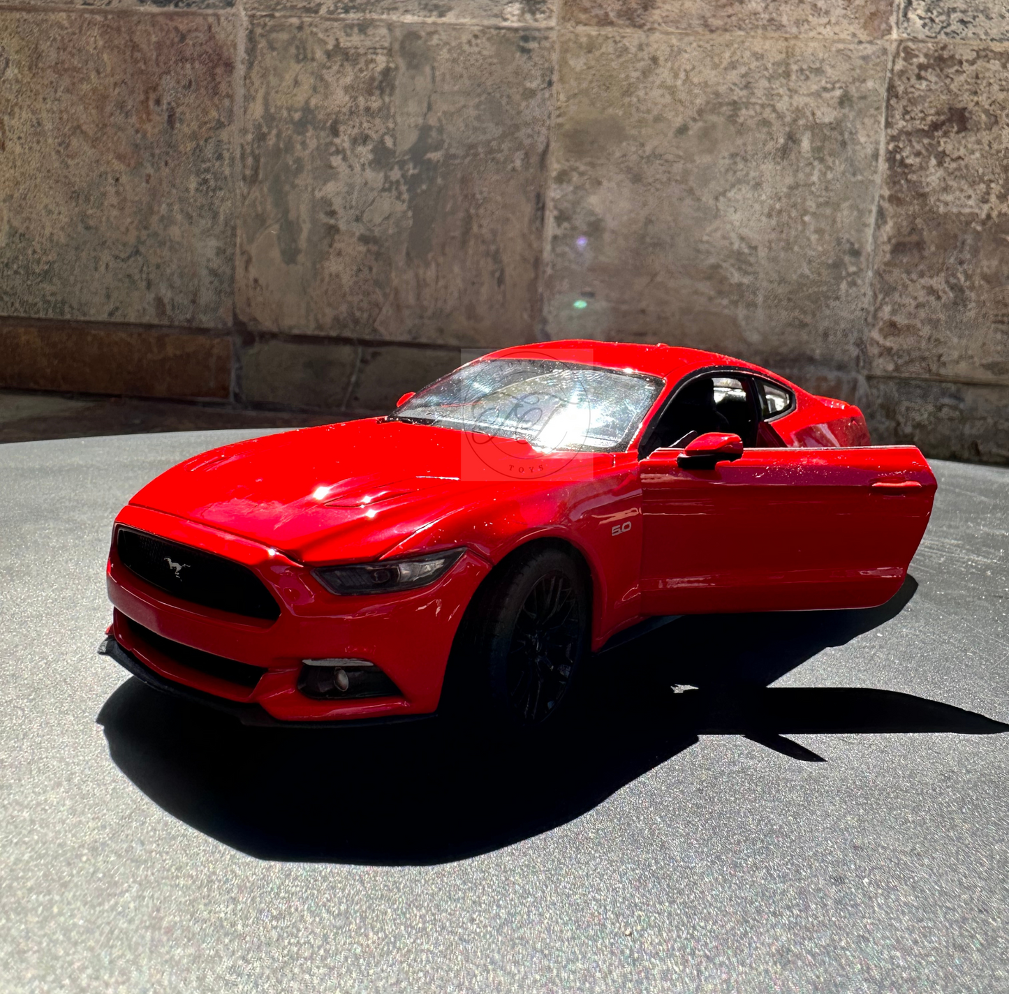 WELLY 1:24 SCALE 2015 FORD MUSTANG GT RED