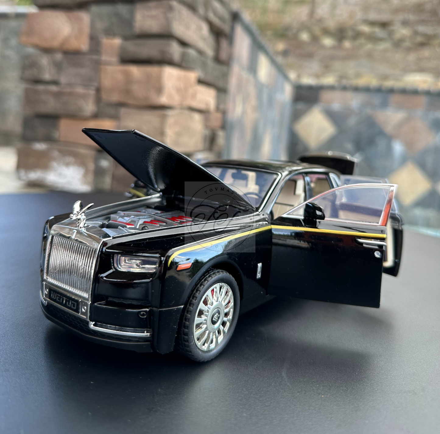 1:20 SCALE ROLLS-ROYCE Phantom Diecast WITH HEADLIGHT & TAILLIGHT