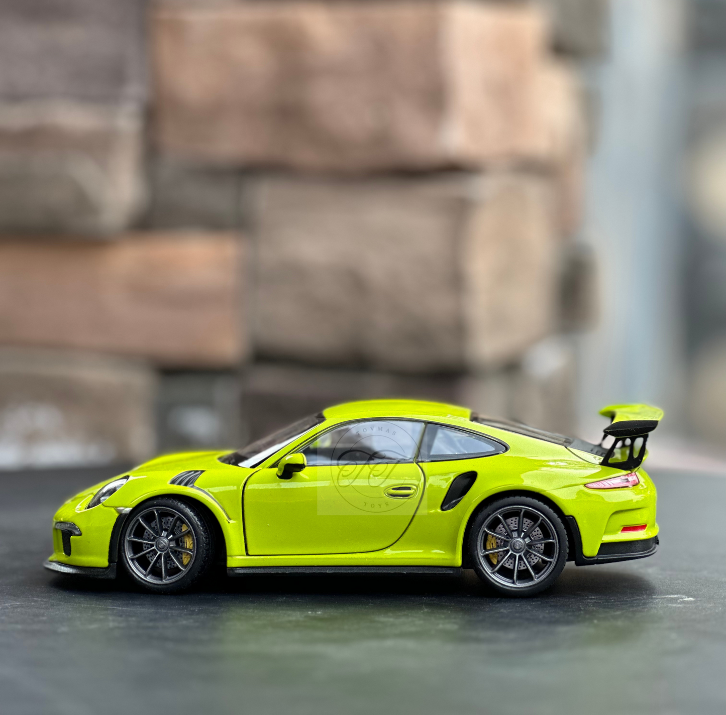 WELLY 1:24 SCALE 2019 PORSCHE 911 GT3 RS 991 LIME GREEN 24080L.GN