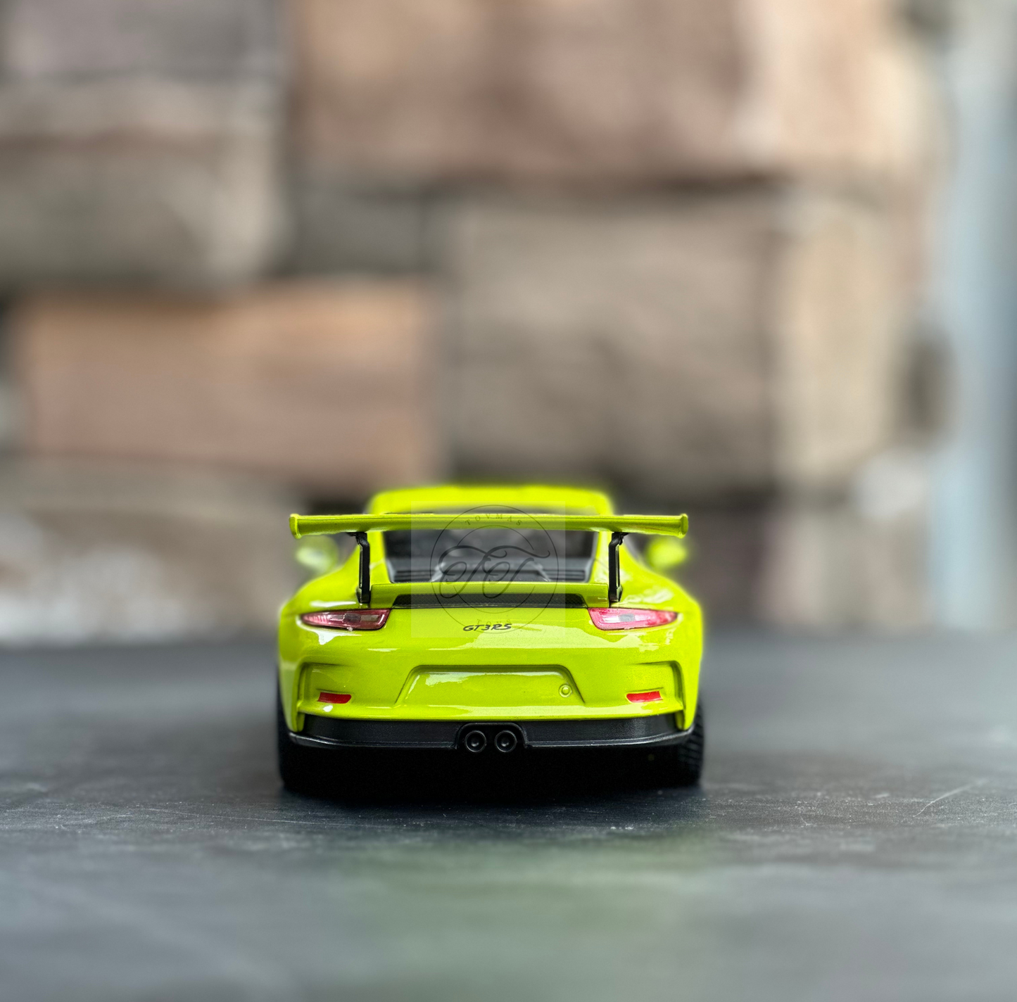 WELLY 1:24 SCALE 2019 PORSCHE 911 GT3 RS 991 LIME GREEN 24080L.GN