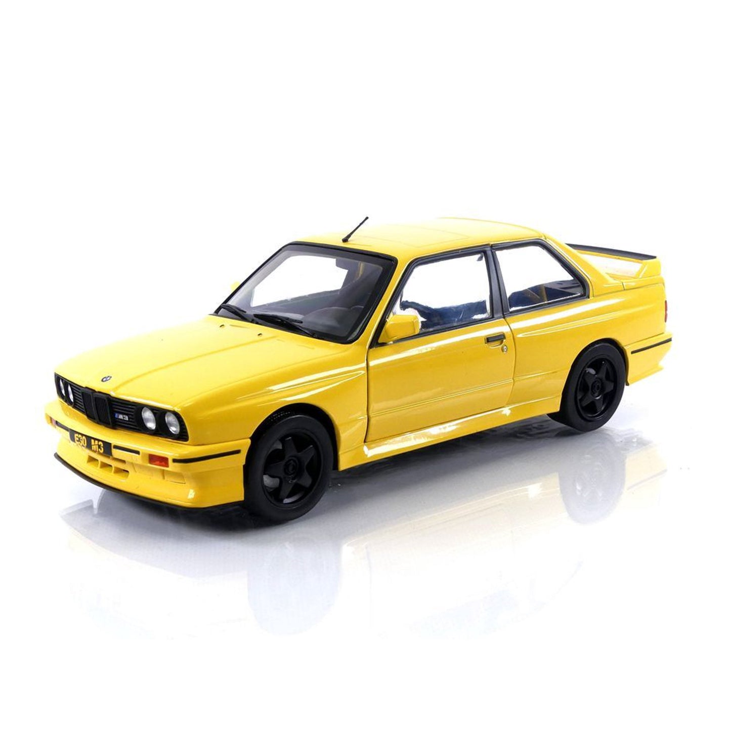 Solid 1:18 1990 BMW M3 E30  “STREET FIGHTER”DAKAR YELLOW S1801513