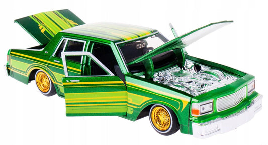 1987 Chevrolet Caprice Lowrider Green 1:26 Diecast Model Maisto Design 31044