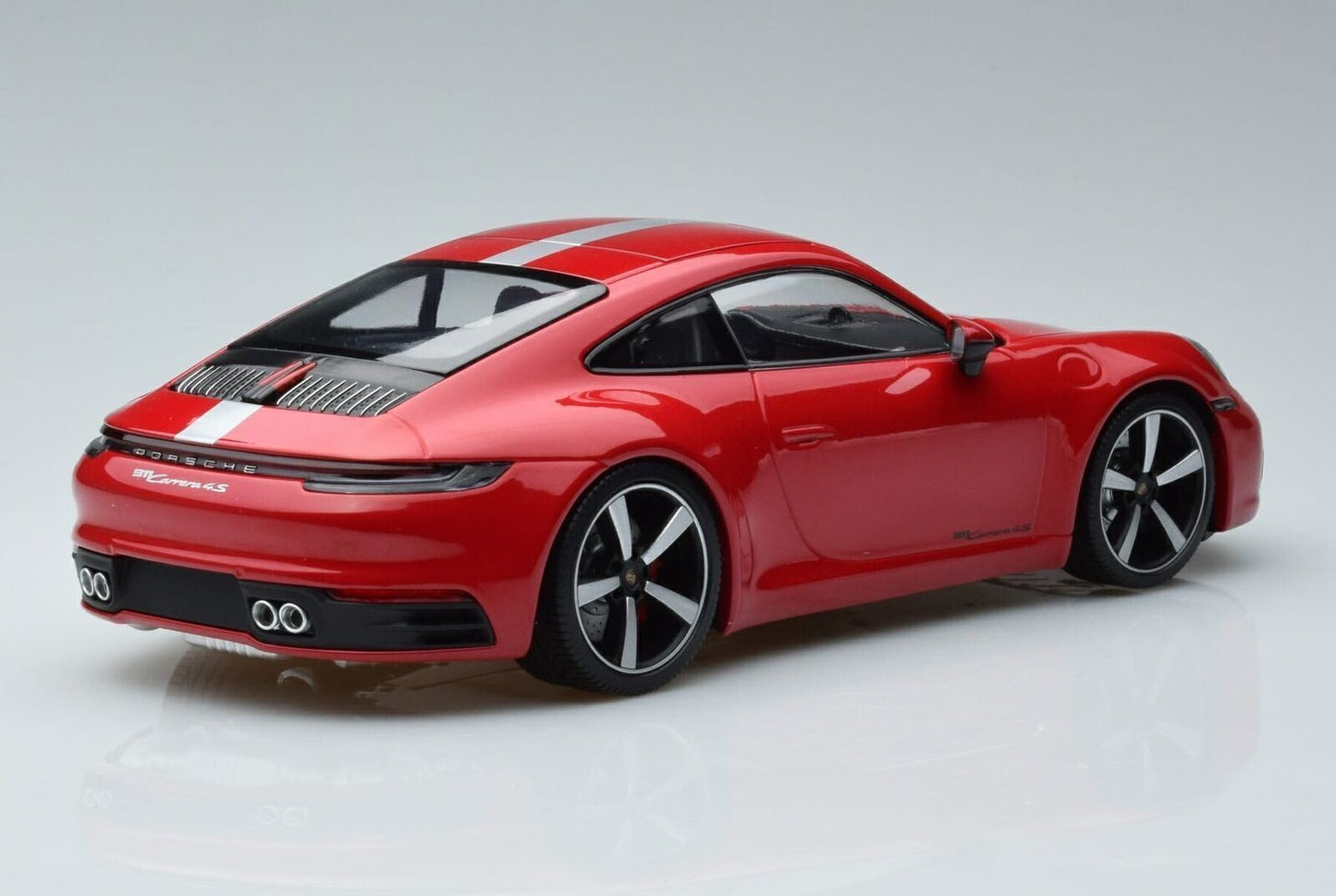 MINICHAMPS 1:18 Porsche 911 Carrera 4S Carmine Red 2019 Diecast 155067326