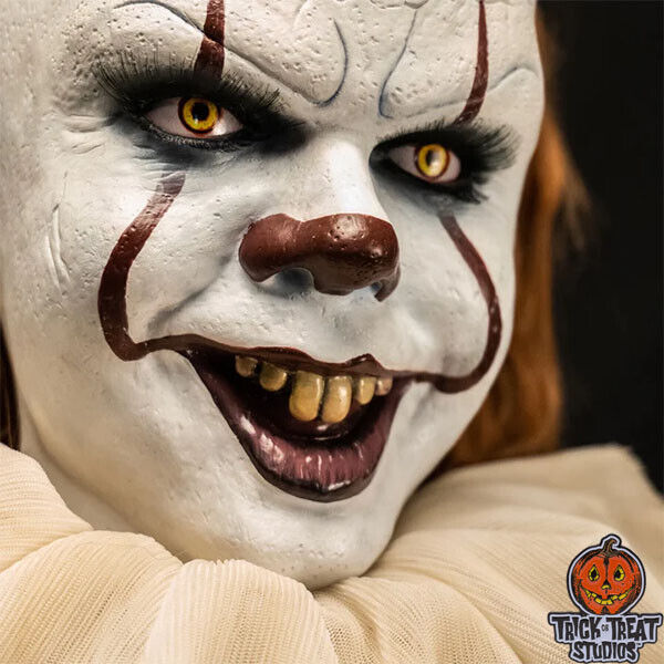 Trick or Treat Studios IT 2017 Pennywise Premium Scale Doll 50"