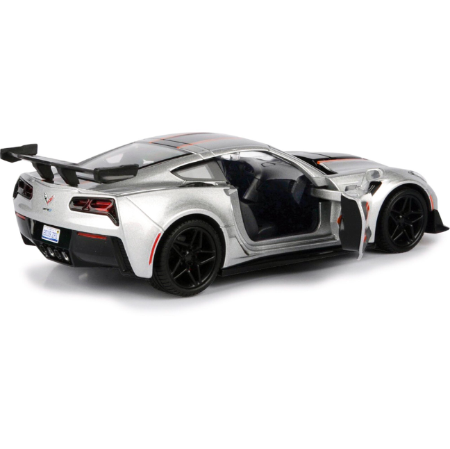 Motormax 1:24 2019 Chevrolet Corvette ZR1 #2 Silver GT Racing 73785 Diecast