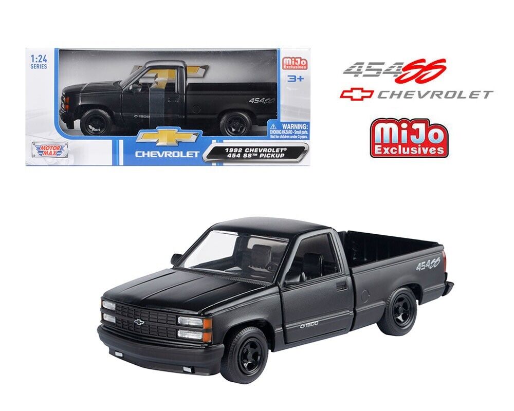 Motormax 1:24 1992 Chevrolet 454 SS Pick Up Truck – Matte Black 73203MTBK