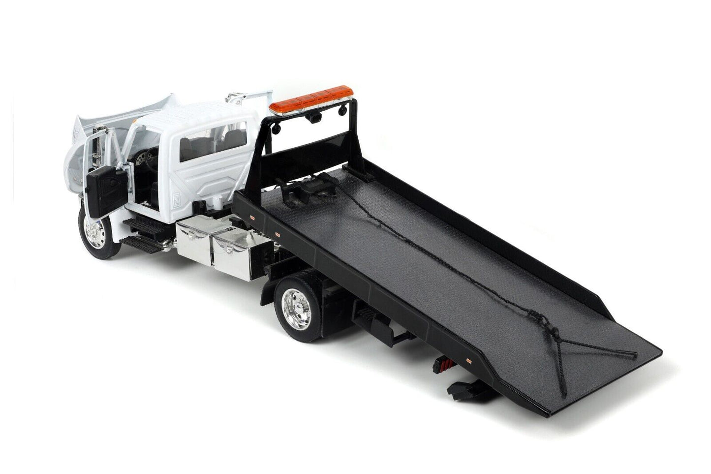 Jada 1:24 International DuraStar 4400 Flatbed Tow Truck White Diecast