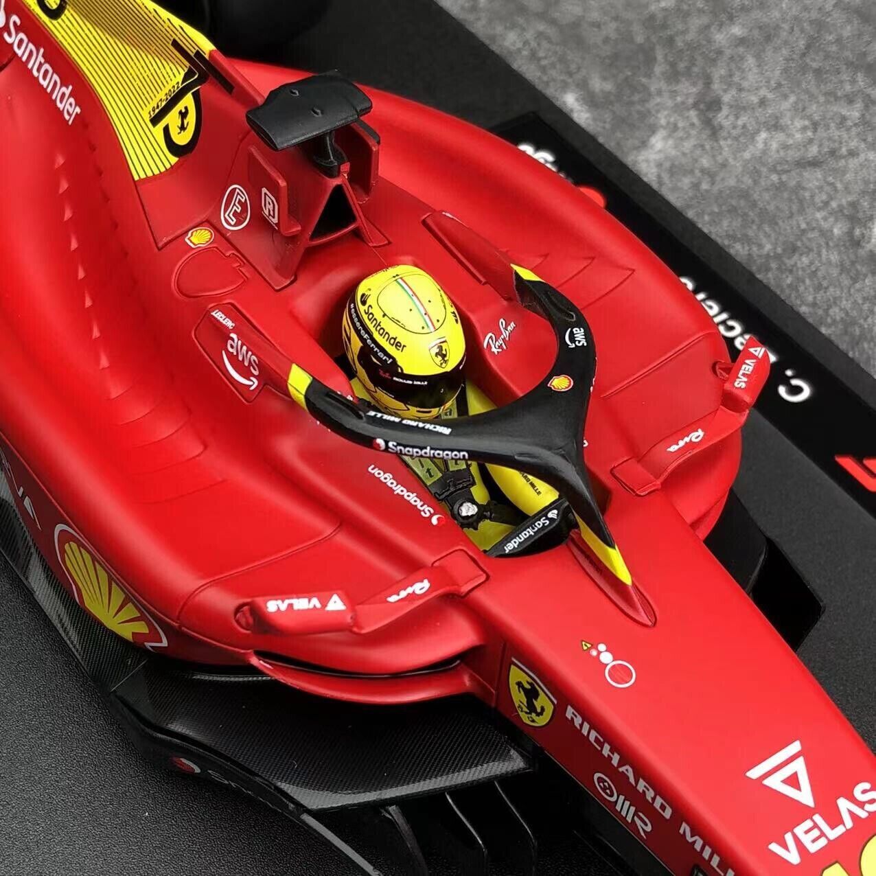 Bburago 1:18 Ferrari F1-75 Forumula One car model GP Monza 2022 #16 C. Leclerc