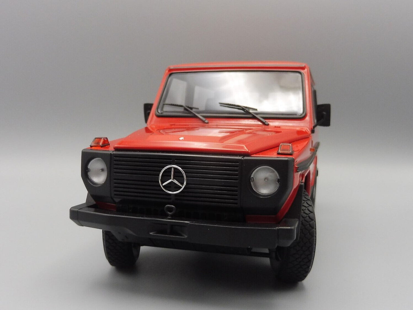 MINICHAMPS 1:18 - MERCEDES-BENZ G-MODEL SHORT W460 - 1980 - 155038002