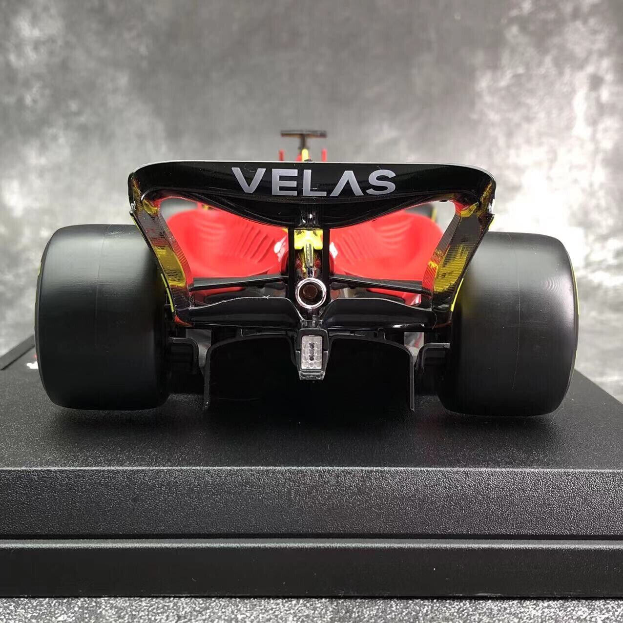 Bburago 1:18 Ferrari F1-75 Forumula One car model GP Monza 2022 #16 C. Leclerc