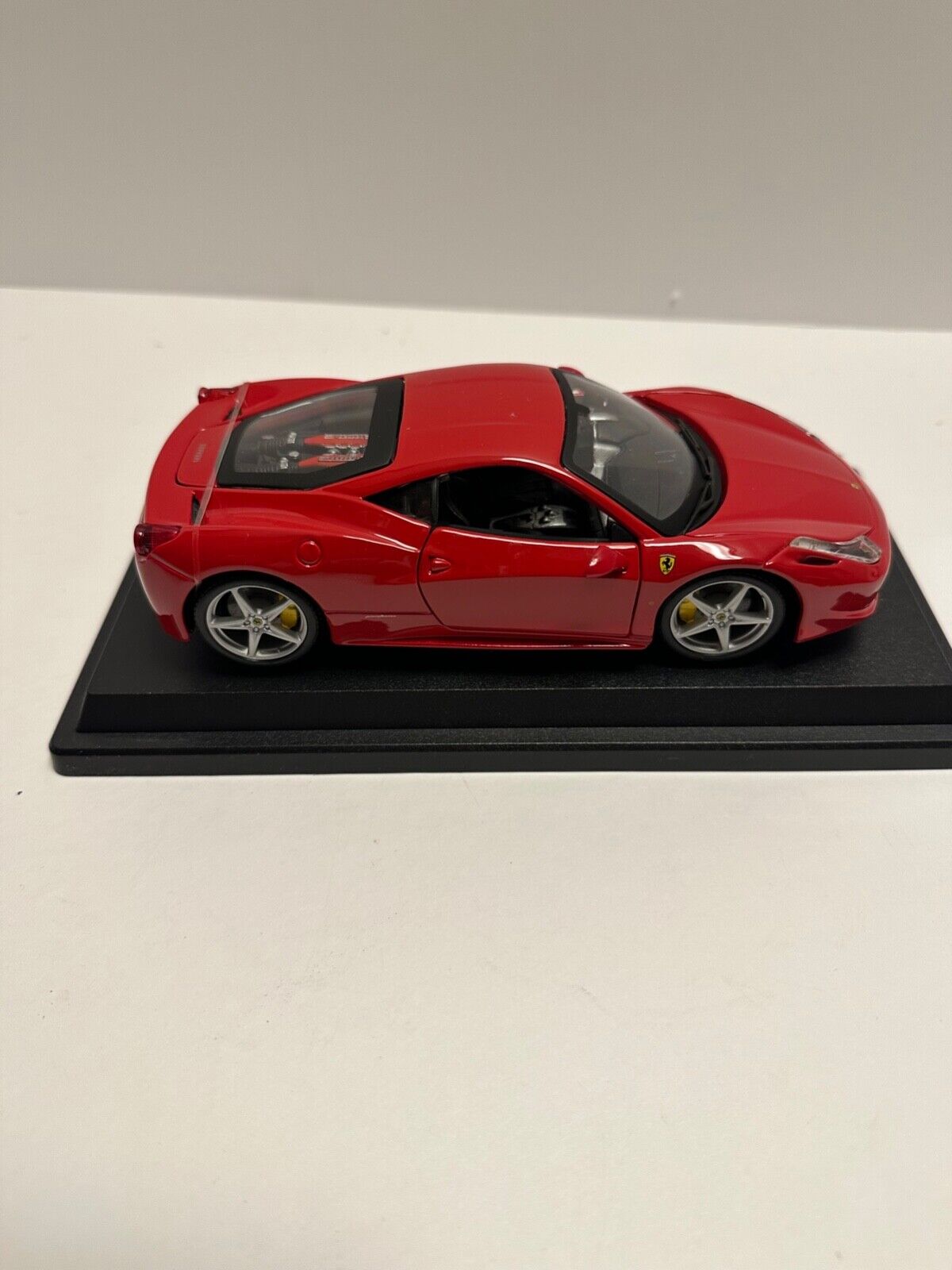 Bburago 1:24 Ferrari 458 Italia Red Diecast 18-26003