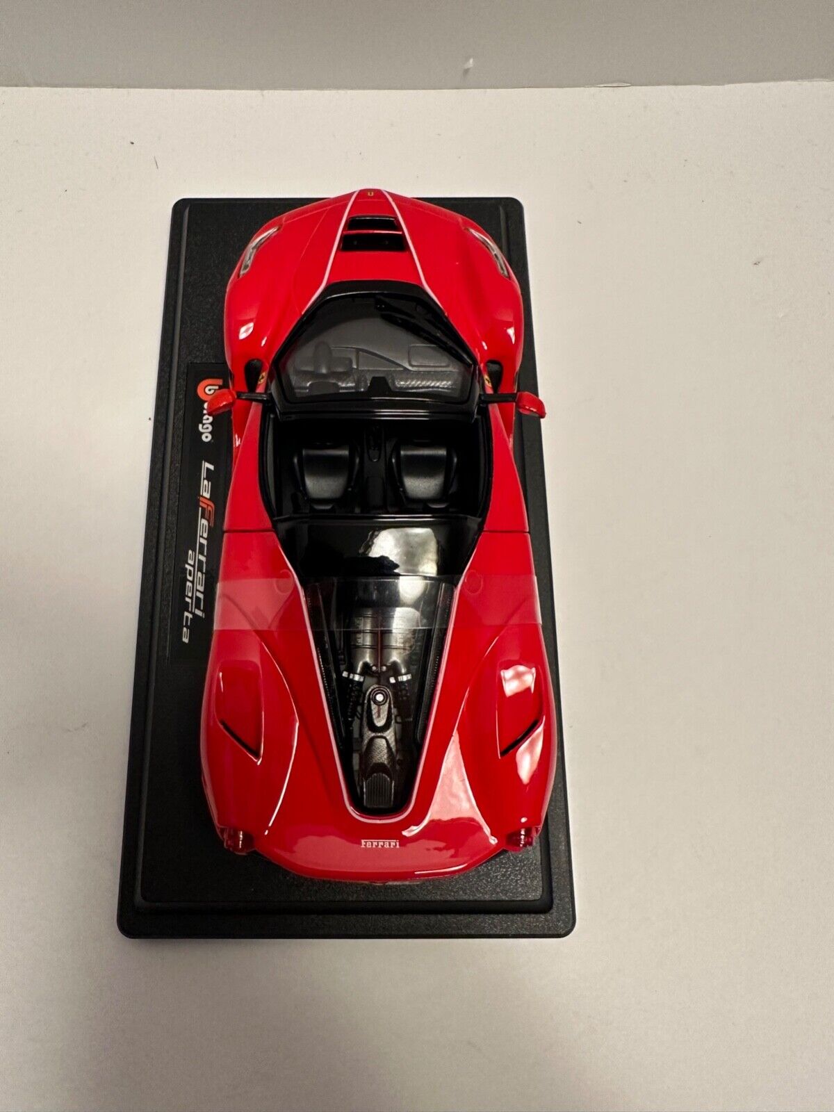 Bburago 1:24 FERRARI LAFERRARI F70 APERTA RED Diecast 18-26022