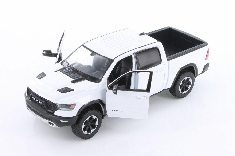 MotorMax 1:27 2019 Dodge Ram 1500 Crew Cab Rebel Diecast White 79358