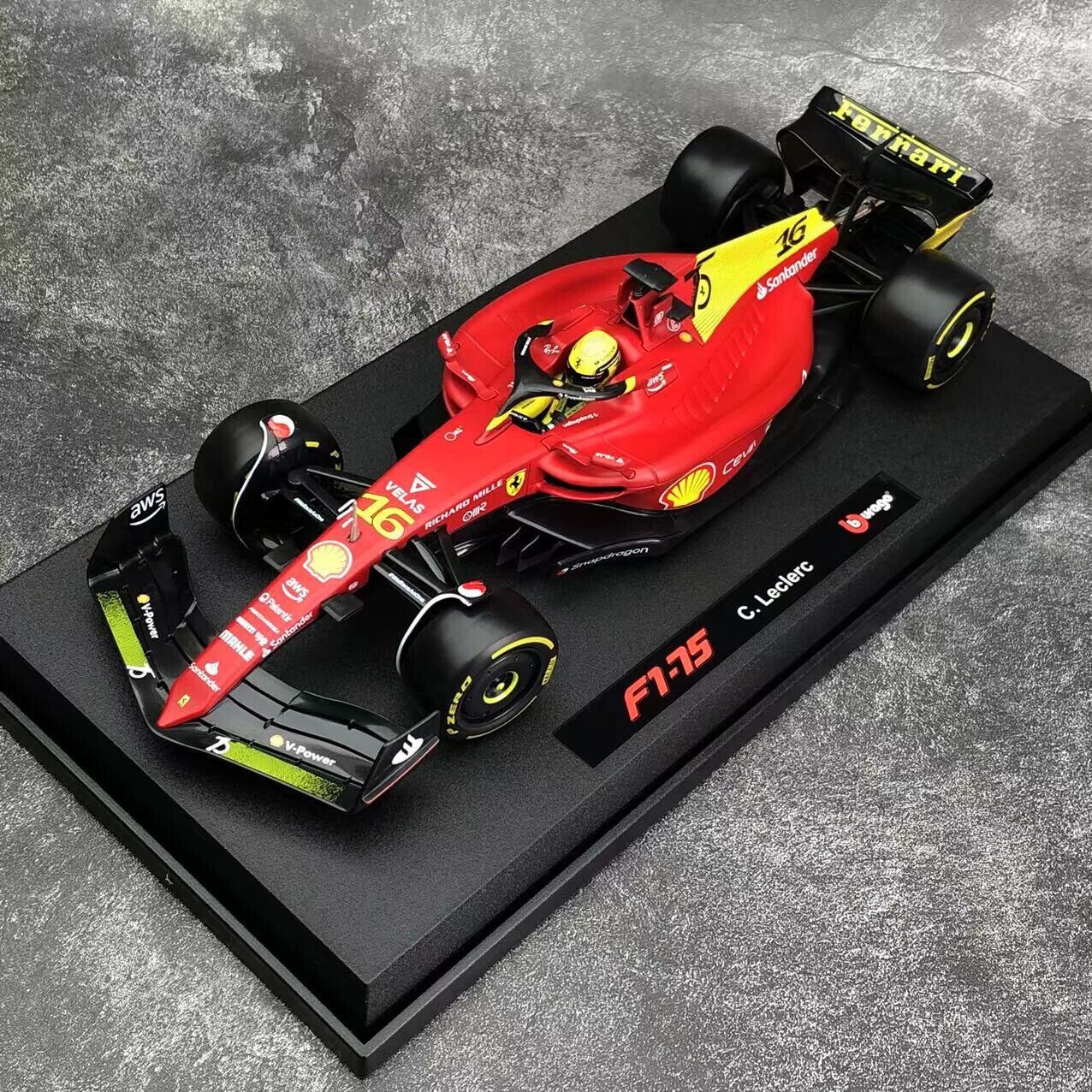 Bburago 1:18 Ferrari F1-75 Forumula One car model GP Monza 2022 #16 C. Leclerc