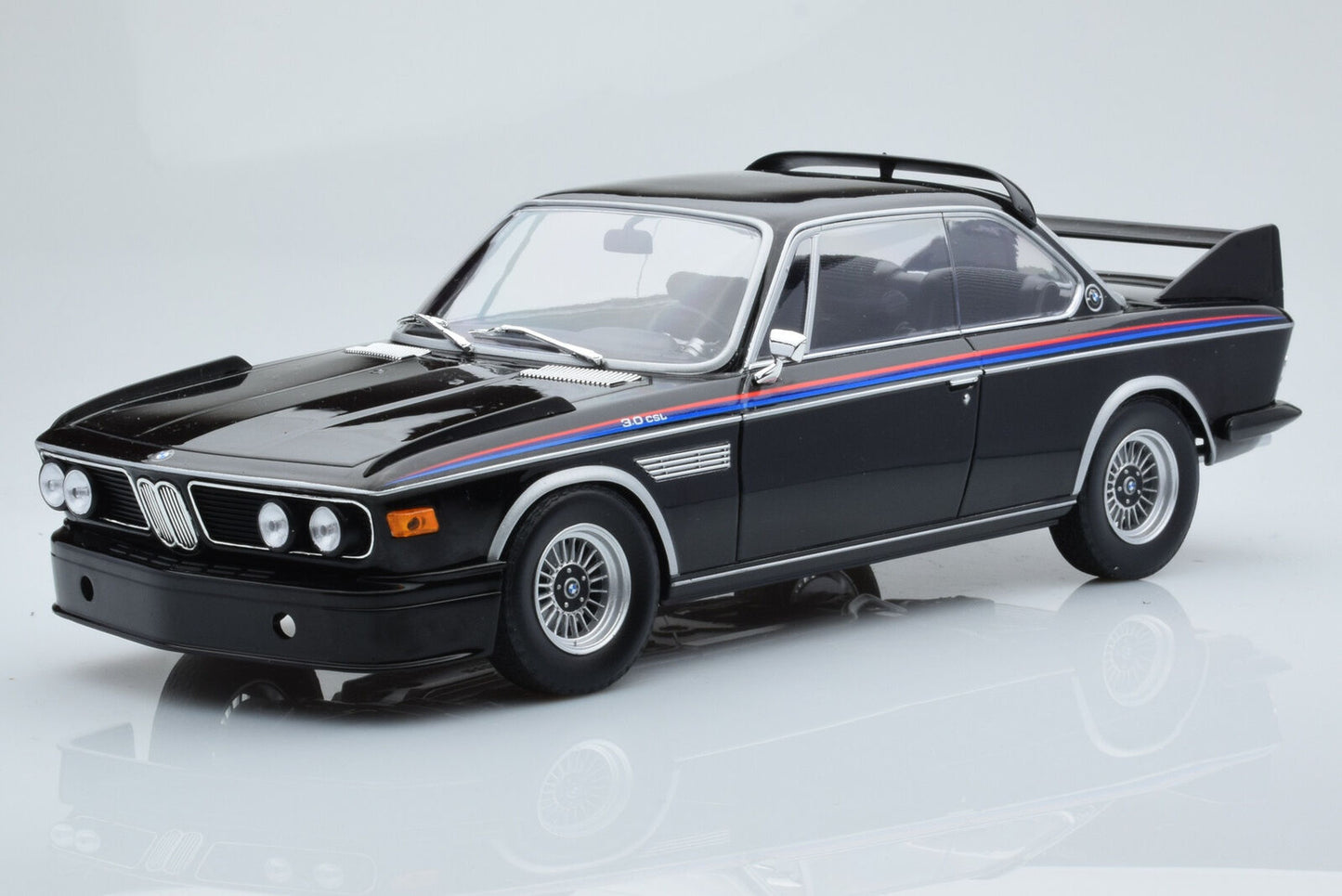 MINICHAMPS 1:18 1973 BMW 3.0 CSL BLACK  LIMITED EDITION 444 PCS DIECAST 155028134