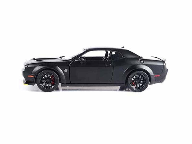 Motor Max 1:24 2018 Dodge Challenger SRT Hellcat Widebody Matte Black