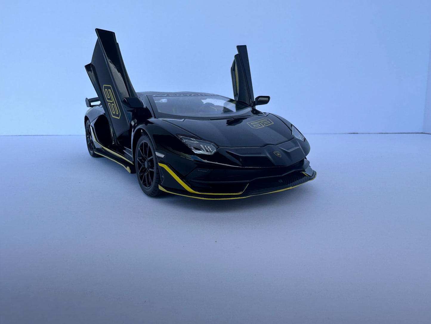 Lamborghini  1/24 SVJ 63 Alloy Scale Diecast Car