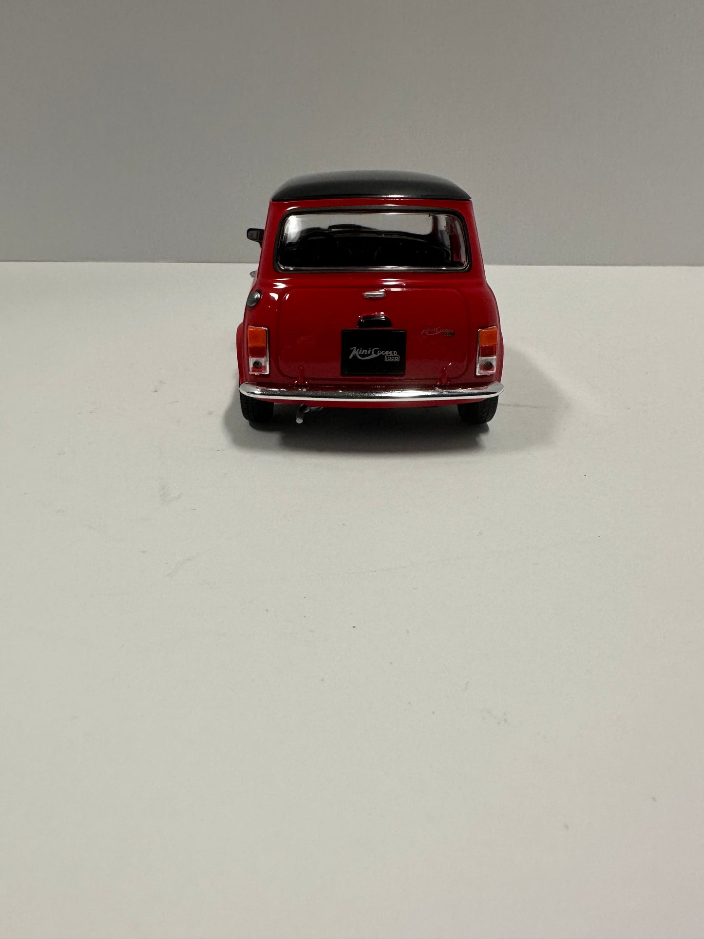 WELLY 1/24 BMW MINI Cooper 1300 Diecasts