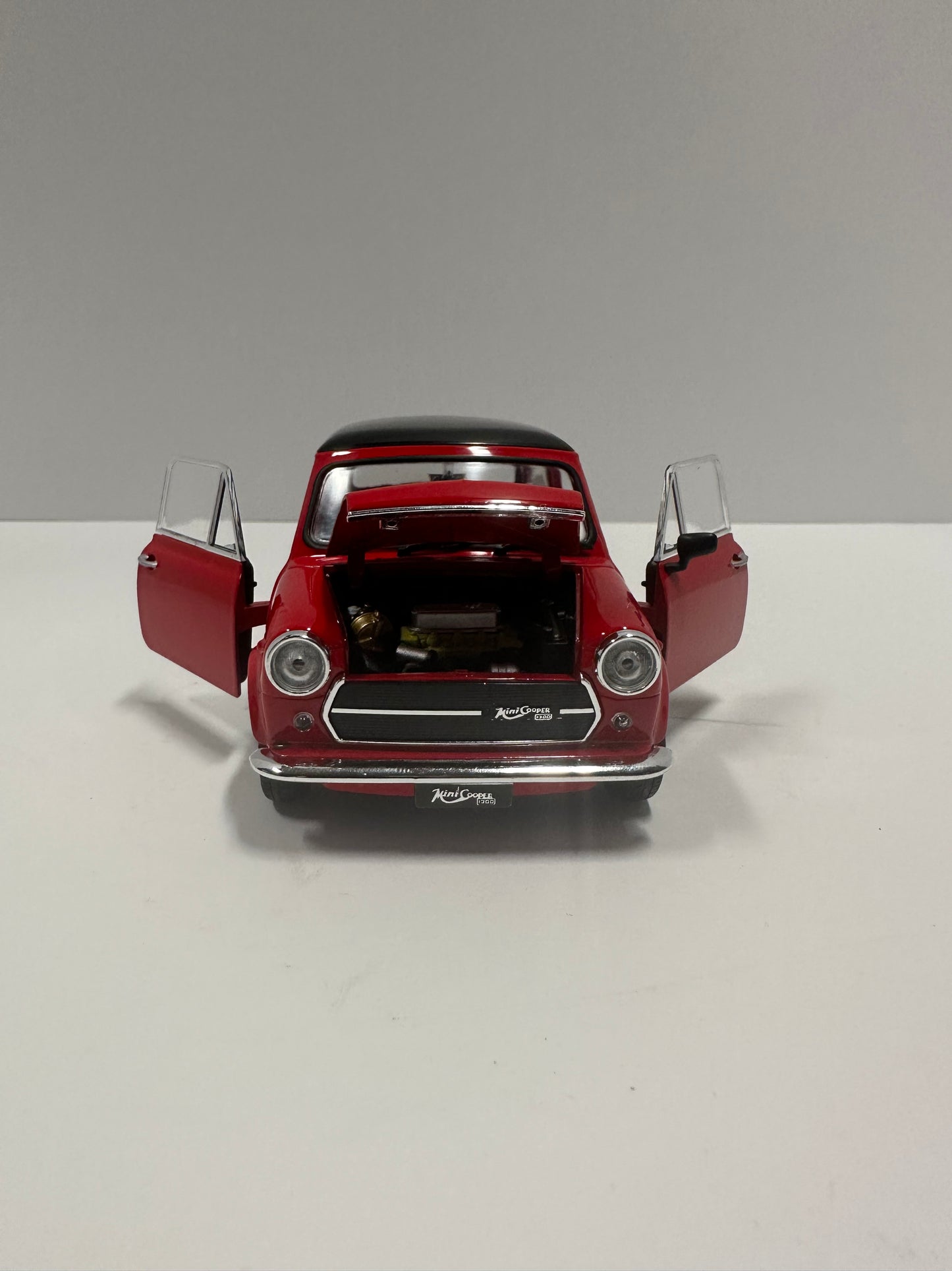 WELLY 1/24 BMW MINI Cooper 1300 Diecasts